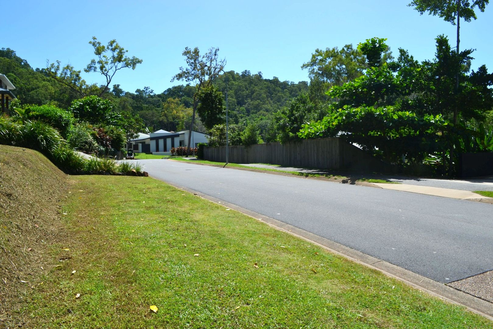 33 Flagship Drive, Trinity Beach QLD 4879, Image 2