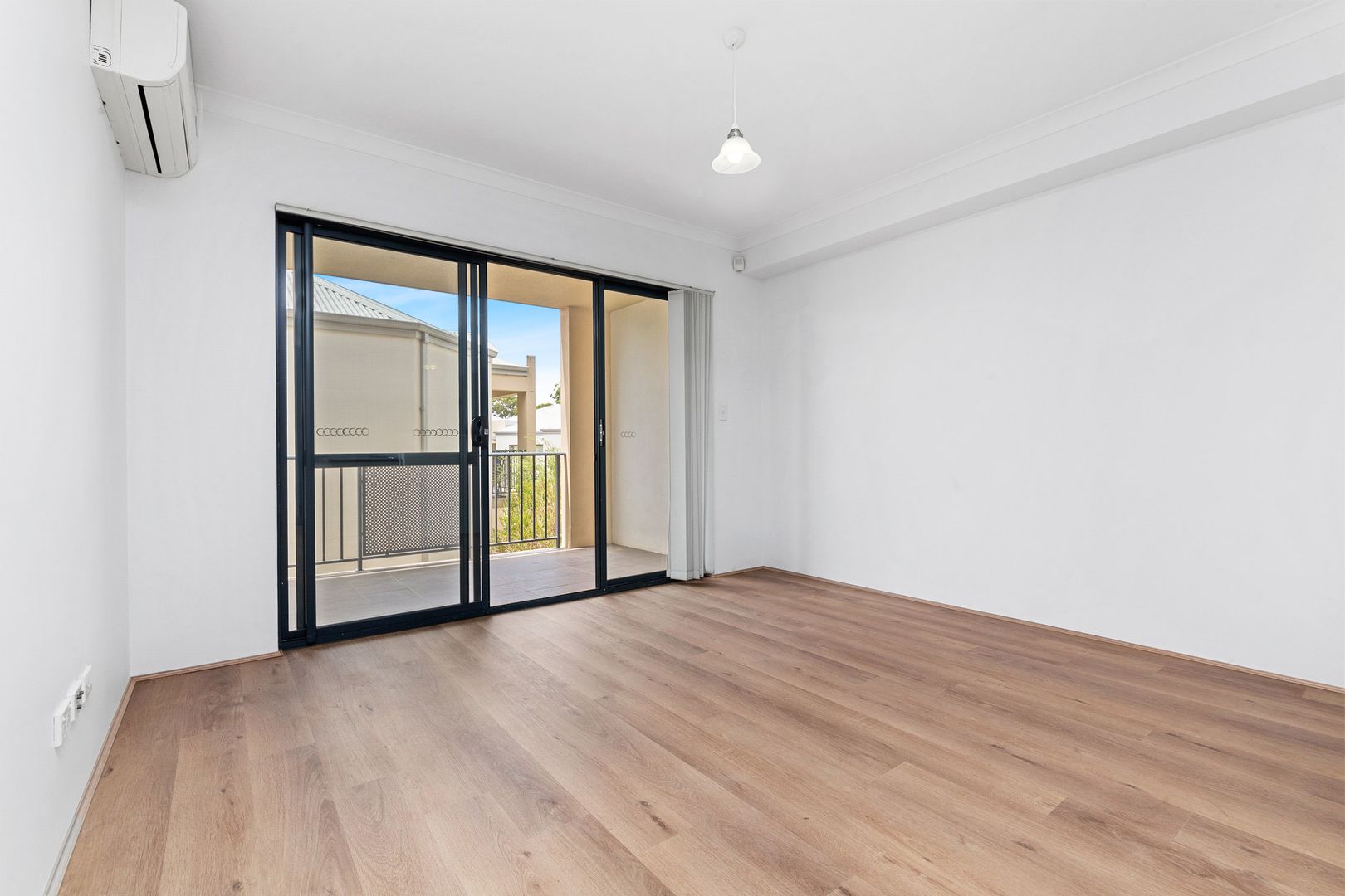 31/17 Southdown Place, Thornlie WA 6108, Image 1