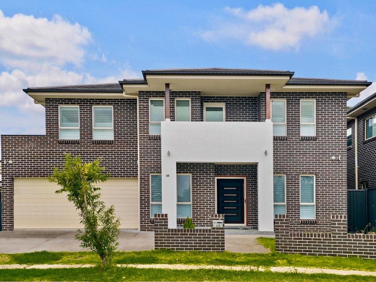 7 bedrooms House in 40 Finsbury Cct ROPES CROSSING NSW, 2760