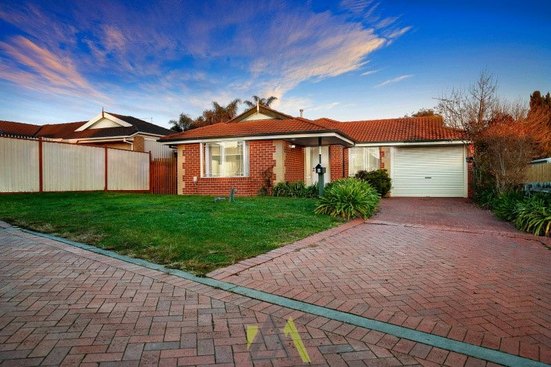 6 Glendale Close, Langwarrin VIC 3910, Image 0