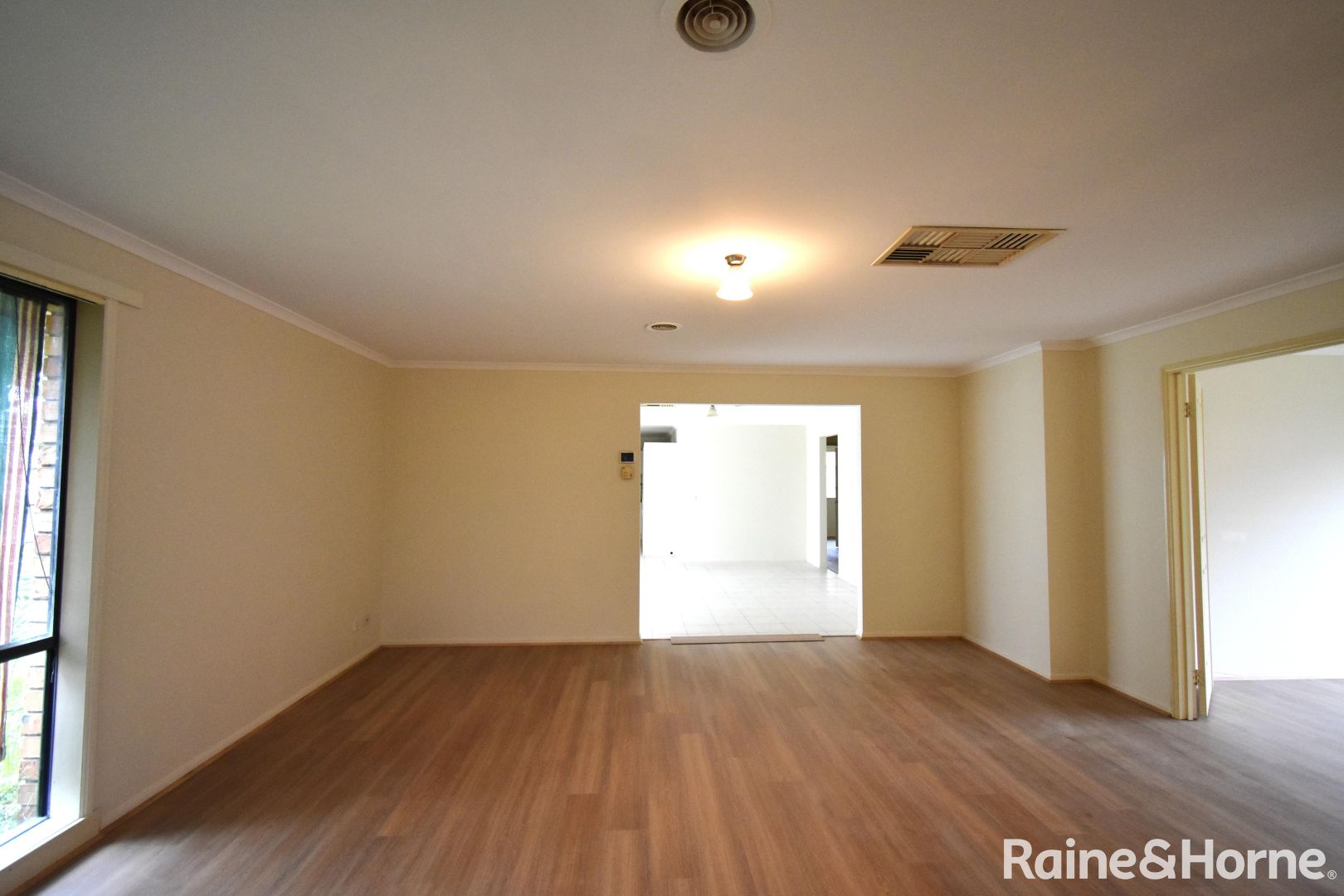 33 Short Road, Hampton Park VIC 3976, Image 1