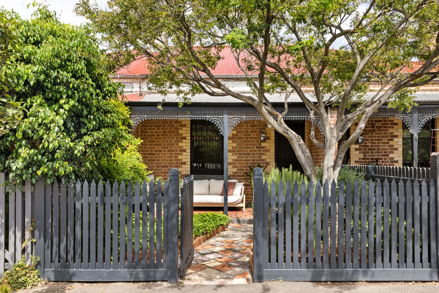 2 bedrooms House in 75 Yarra Street ABBOTSFORD VIC, 3067