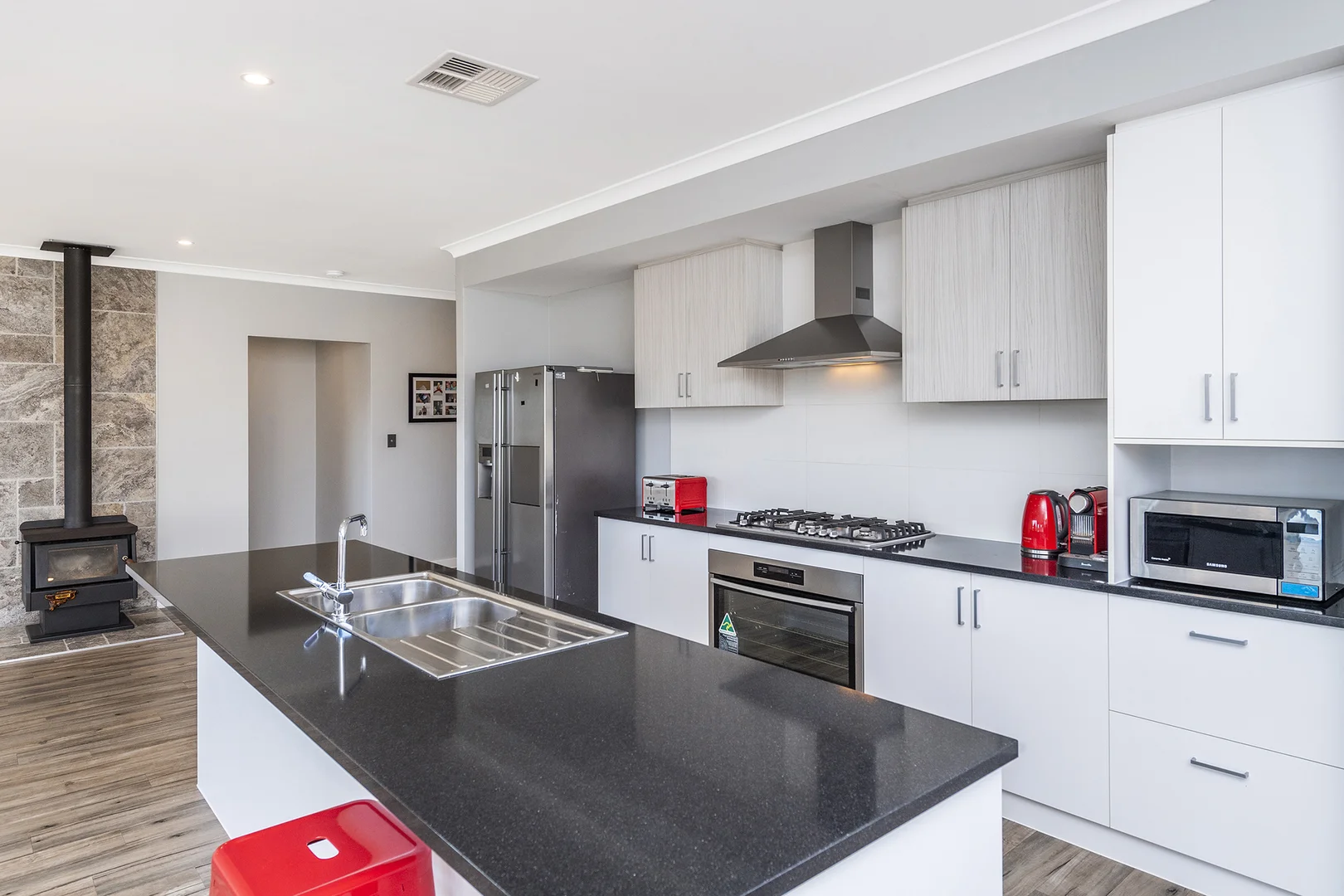 Additional image 10 of 26 Belinda Loop, Dawesville WA 6211