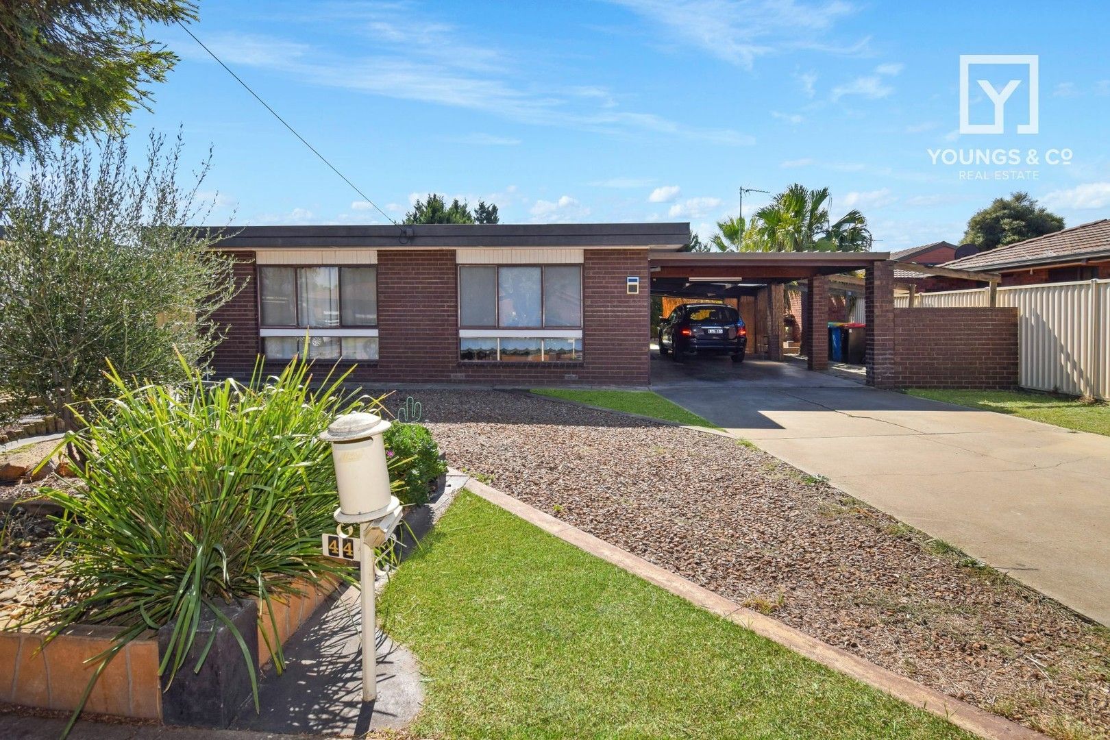 3 bedrooms House in 44 Lenne St MOOROOPNA VIC, 3629