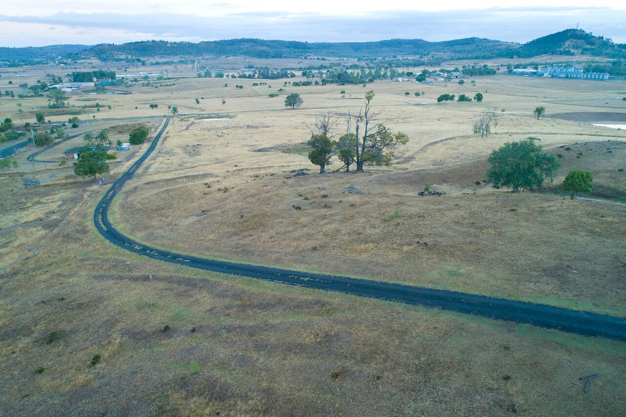 107 Zischke Road, Regency Downs QLD 4341, Image 2
