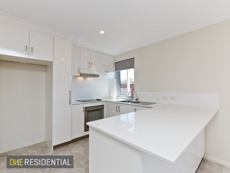 Unit 5/70 West Churchill Avenue, Munster WA 6166, Image 2