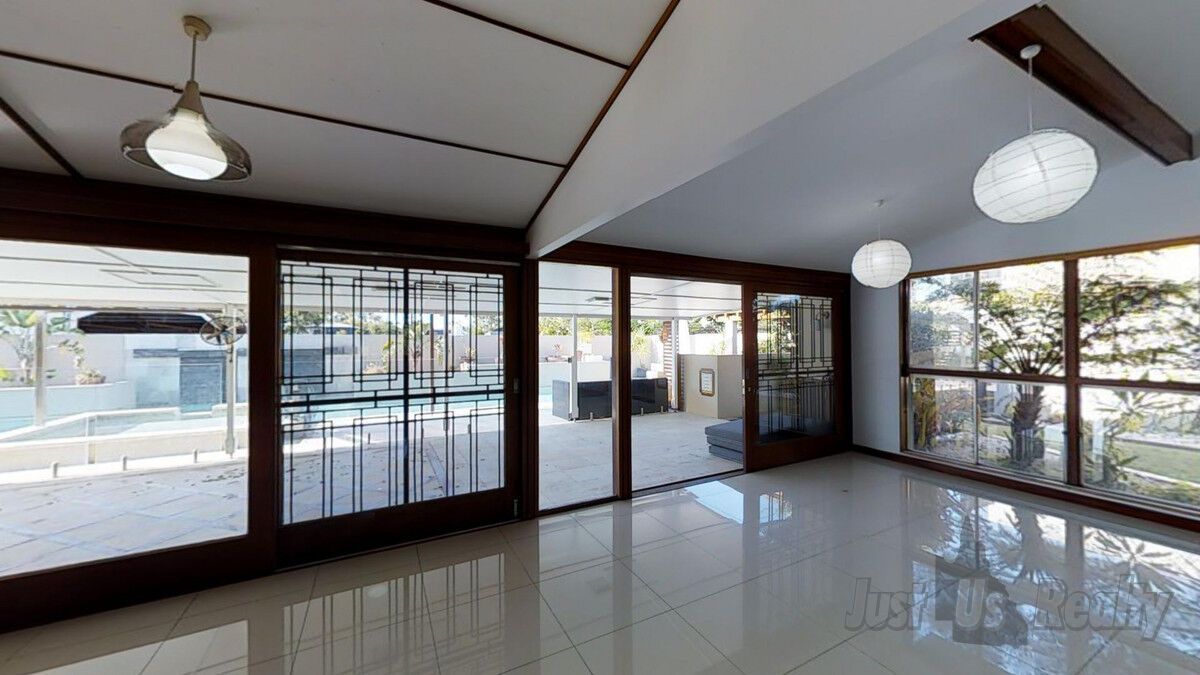 317 Bourbong Street, Bundaberg Central QLD 4670 House For Rent 800