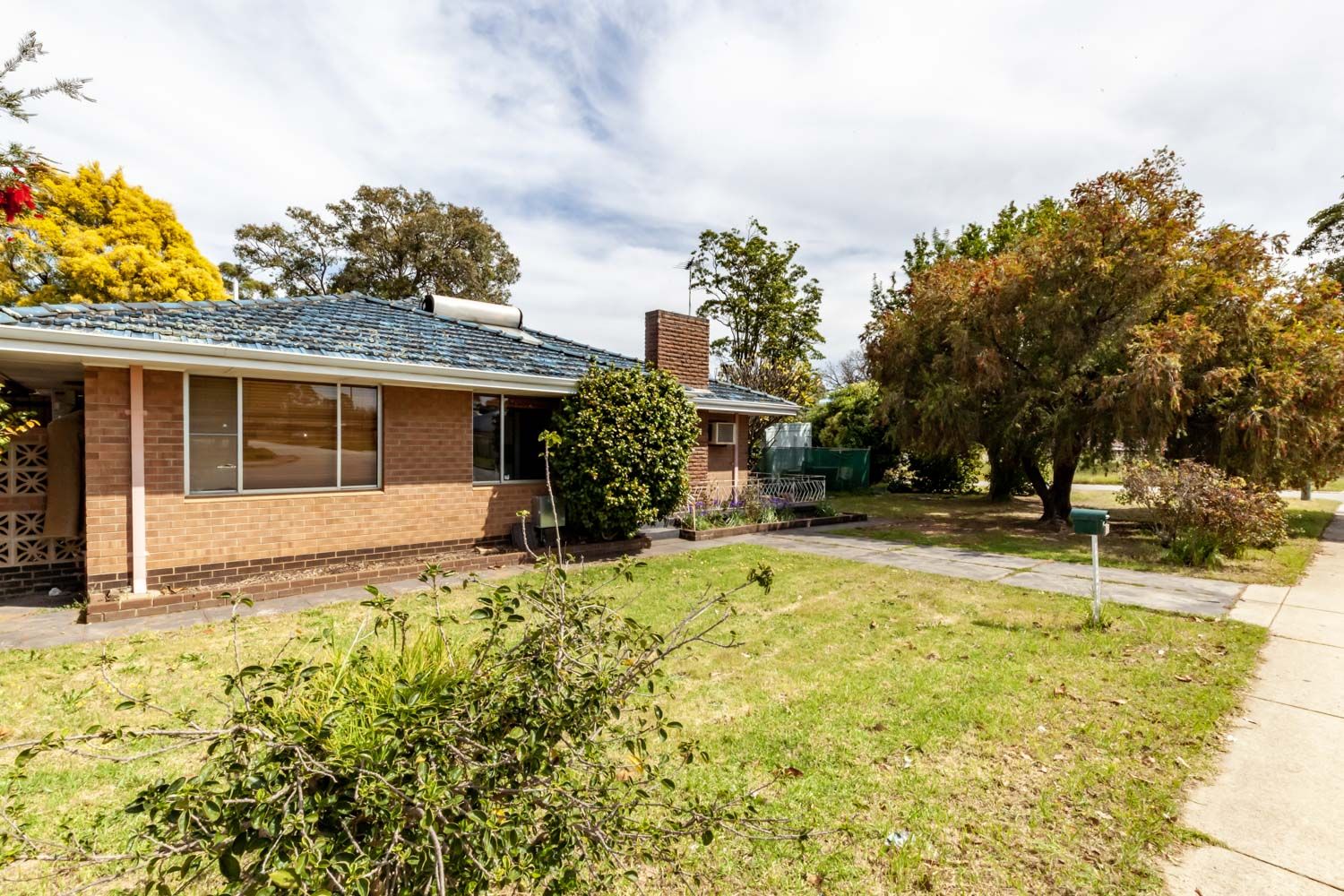 24 Forrest Road, Armadale WA 6112, Image 0