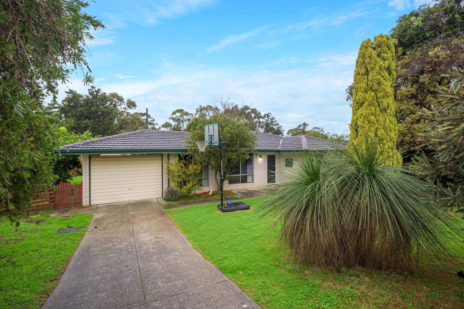 3 bedrooms House in 43 Wirilda Crescent GREENWOOD WA, 6024
