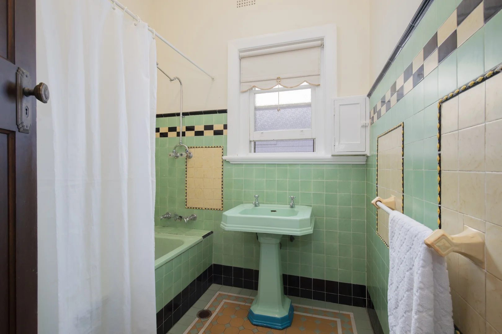 Additional image 12 of 19 Glebe Road, The Junction NSW 2291