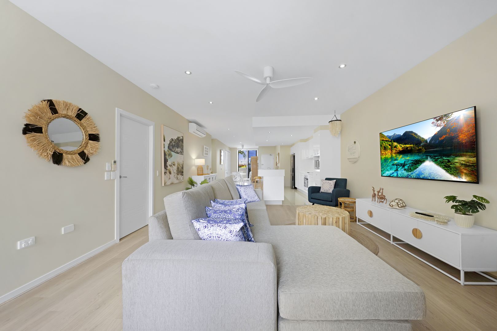 Unit 2/13 Ivory Cres, Tweed Heads NSW 2485, Image 2