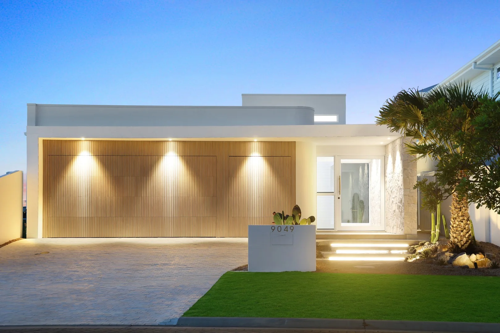 9049 The Point Circuit, Sanctuary Cove QLD 4212