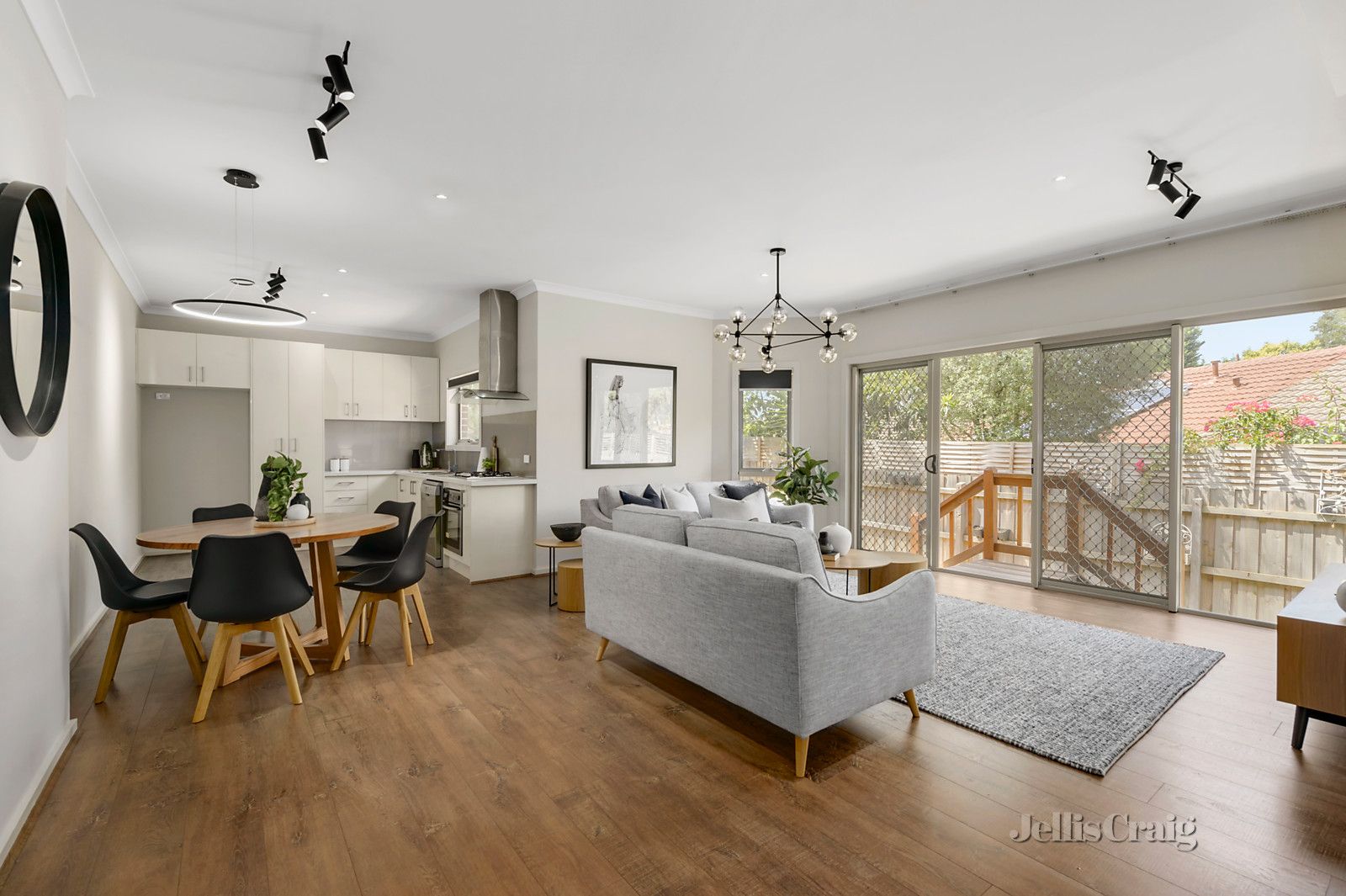 2/11 Stuart Crescent, Nunawading VIC 3131, Image 1