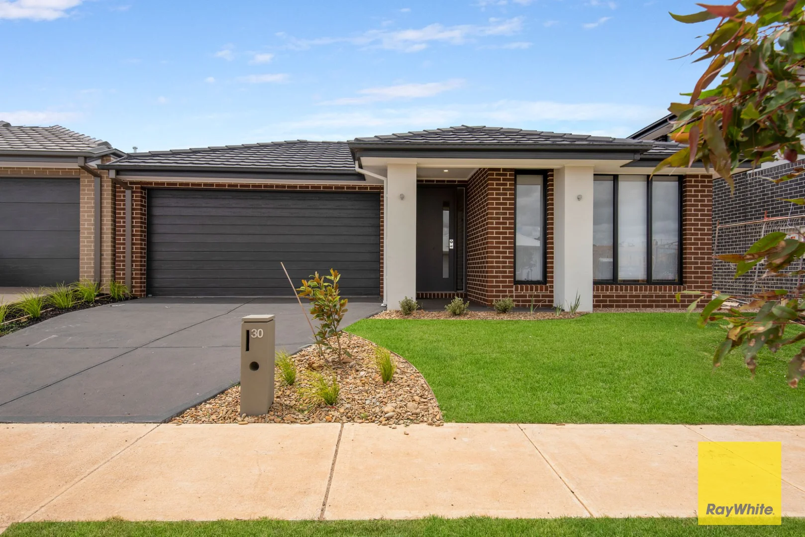 30 Bishopgate Boulevard, Bonnie Brook VIC 3335