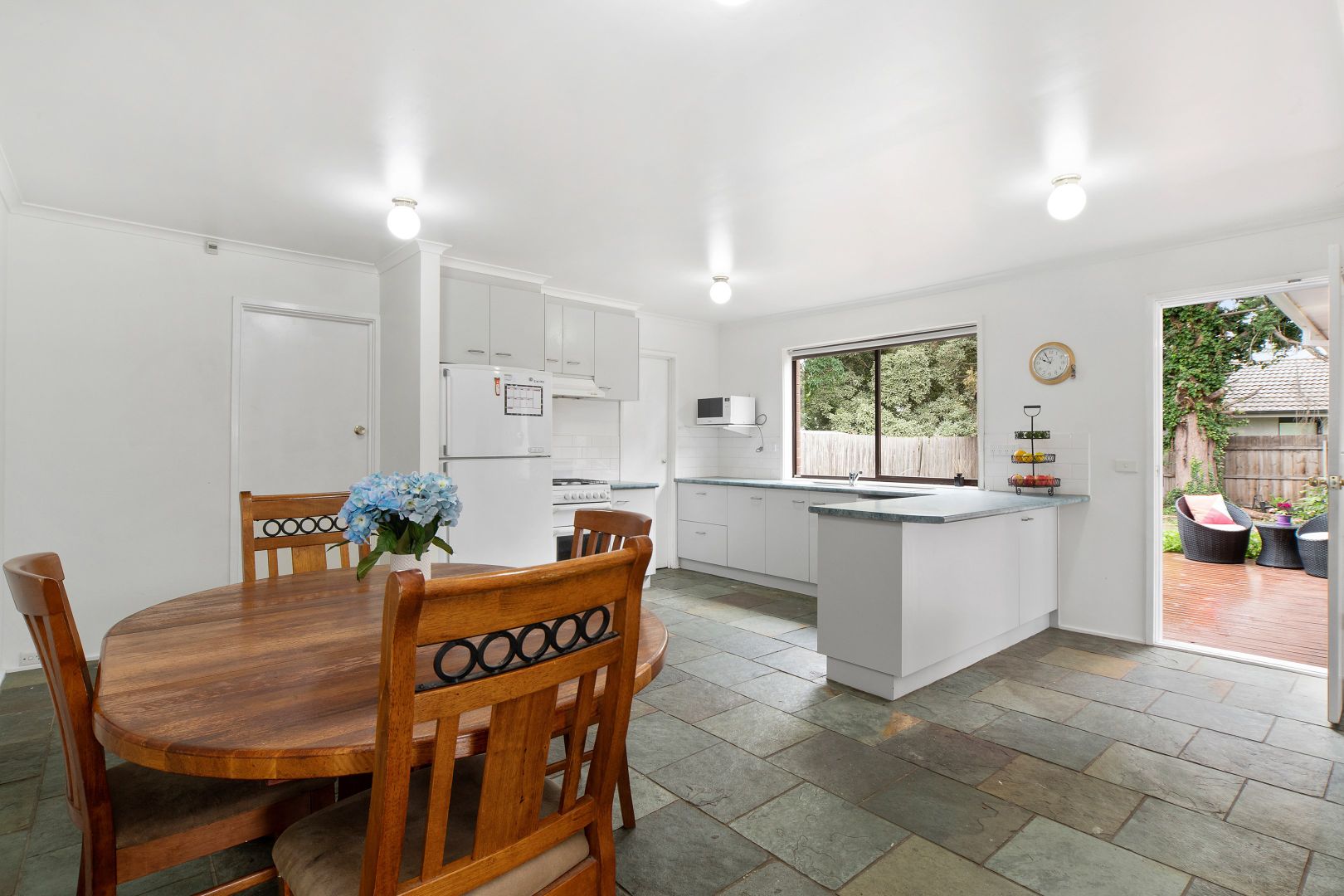 73 East Road, Seaford VIC 3198, Image 1