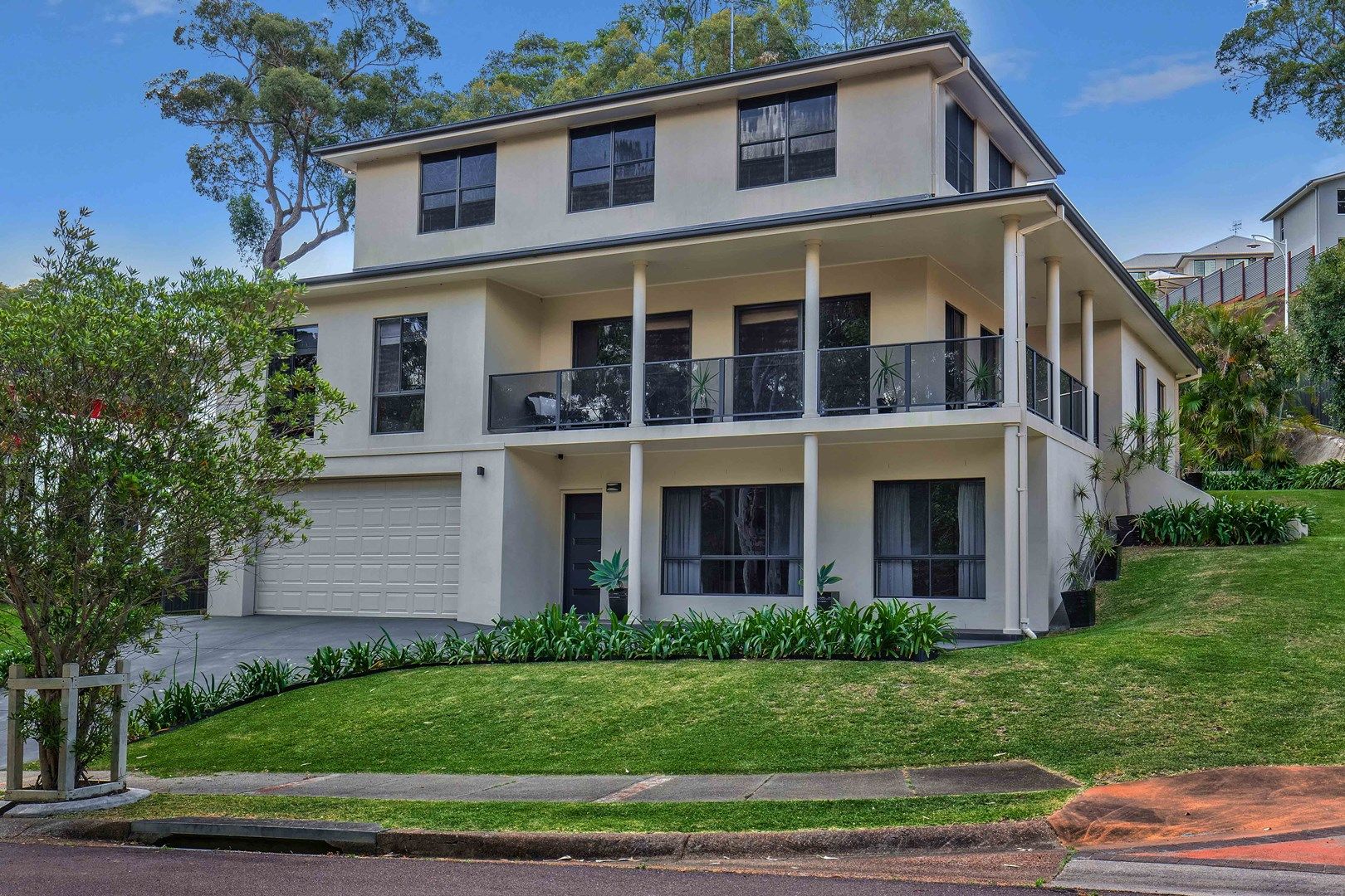 44 Park Royal Drive, Floraville Property History & Address Research