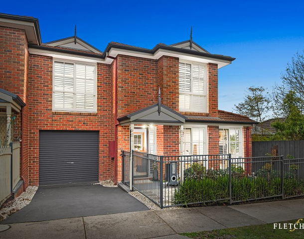 10 Mcgowans Lane, Burwood VIC 3125