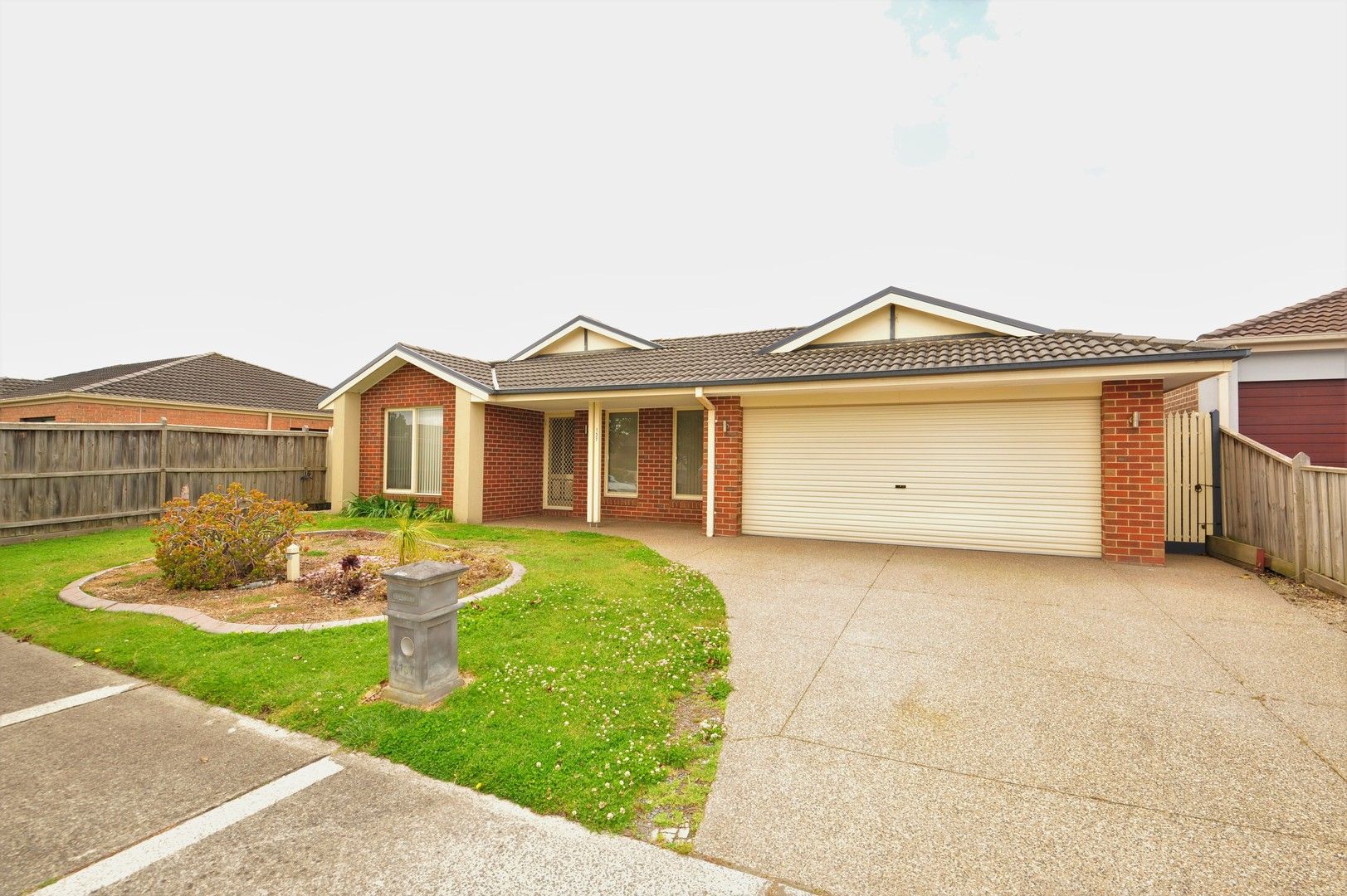 4 bedrooms House in 137 Rosebank Drive CRANBOURNE NORTH VIC, 3977