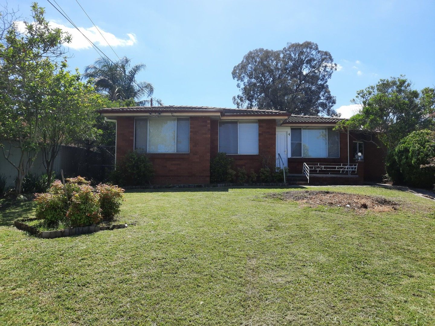 3 bedrooms House in 4 Garda Street SEVEN HILLS NSW, 2147