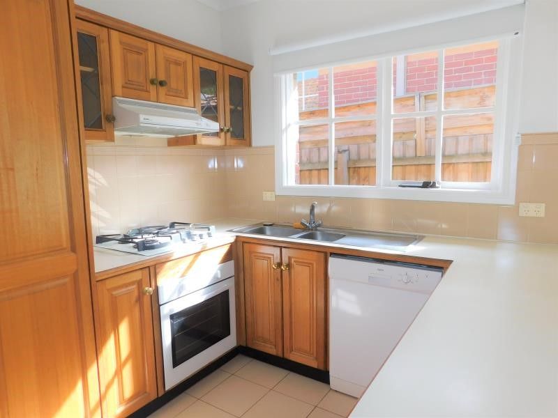 2/12 Thoresby Grove, Ivanhoe VIC 3079 House For Rent 550 Domain