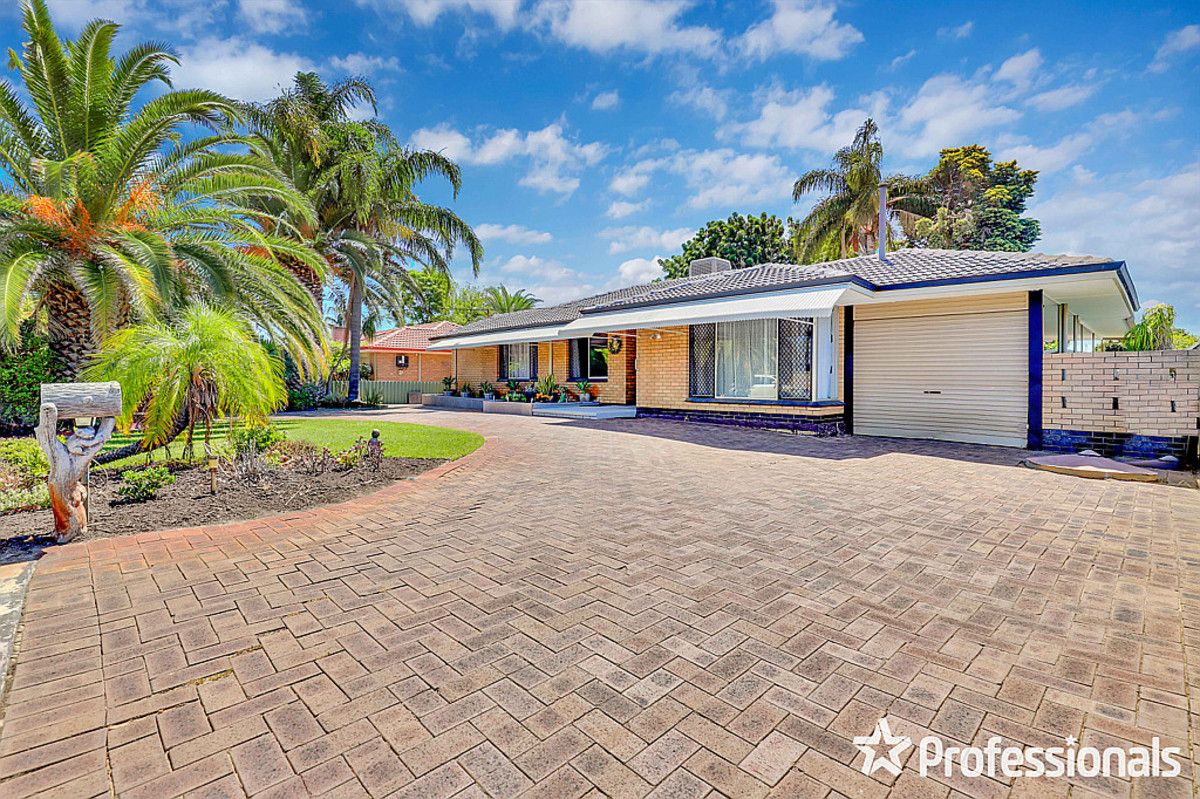 3 bedrooms House in 4 Fairset Street THORNLIE WA, 6108