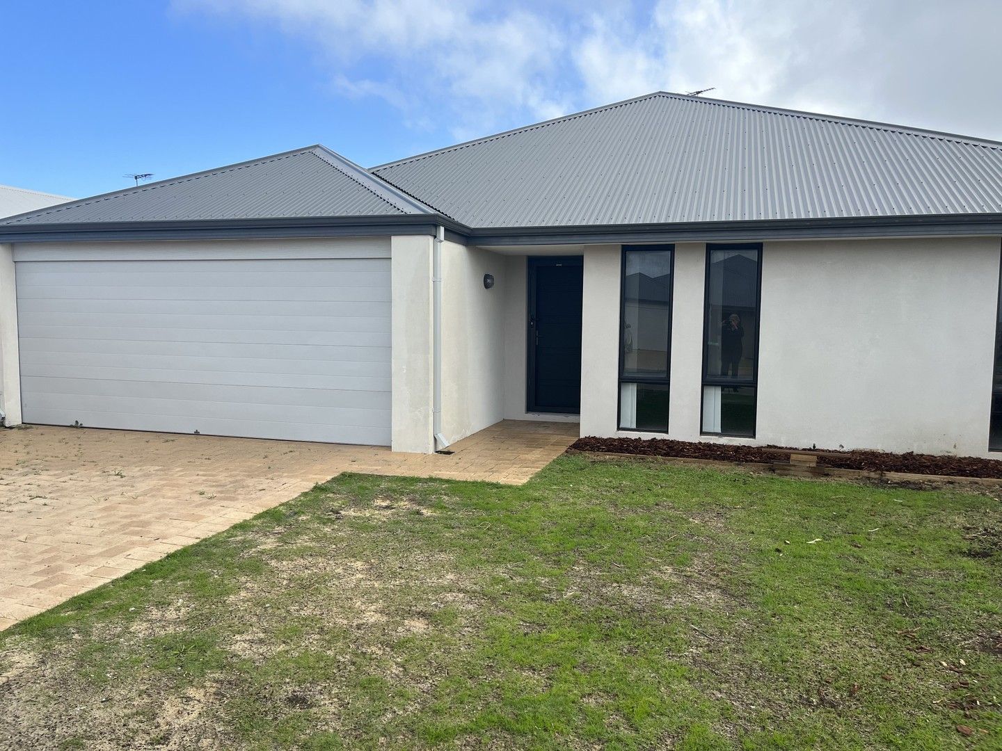 4 bedrooms House in 104 Camelot Street BALDIVIS WA, 6171