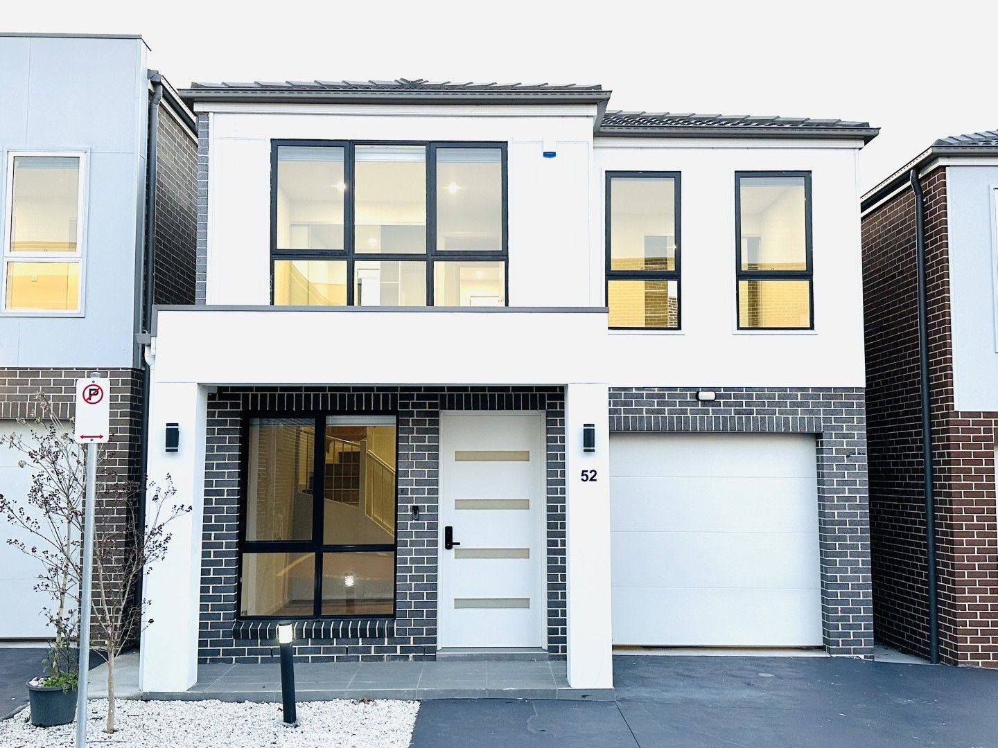 3 bedrooms Townhouse in  MARSDEN PARK NSW, 2765