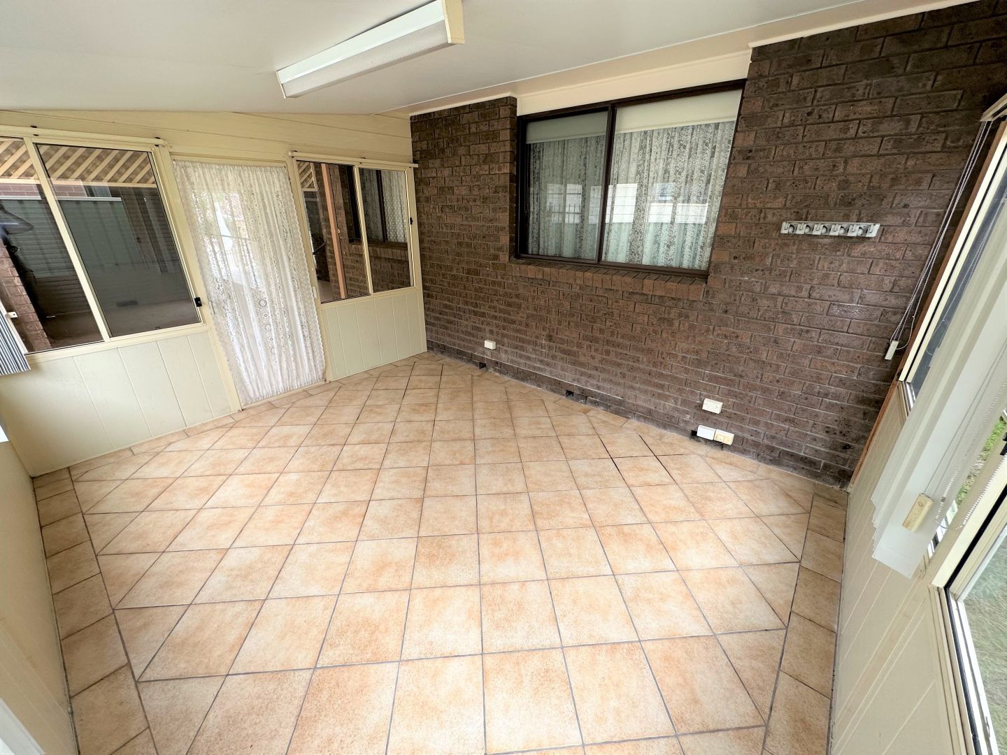 22 Vales Road, Mannering Park NSW 2259 House For Rent 495 Domain