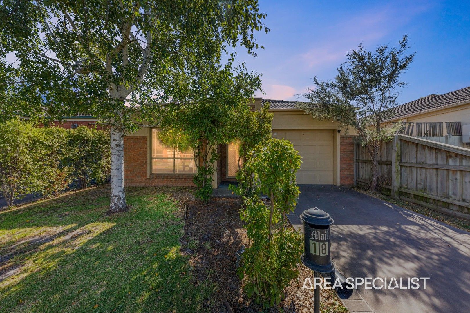 18 Catherine Place, Pakenham VIC 3810, Image 0