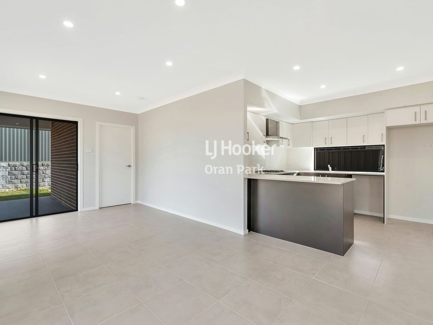 37 Mimosa Street, Gregory Hills NSW 2557, Image 2