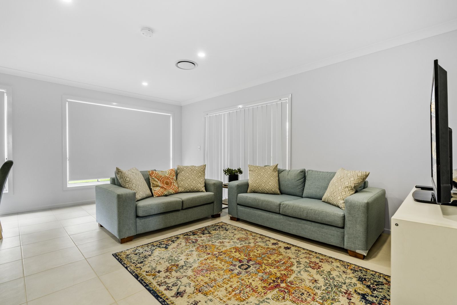 10 Mount Pleasant Drive, Menangle Park NSW 2563 House For Rent Domain