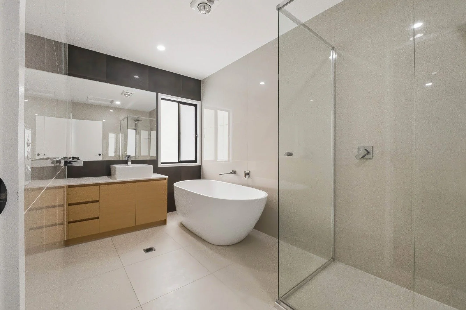 Additional image 15 of 37A Bernecker Street, Carina QLD 4152