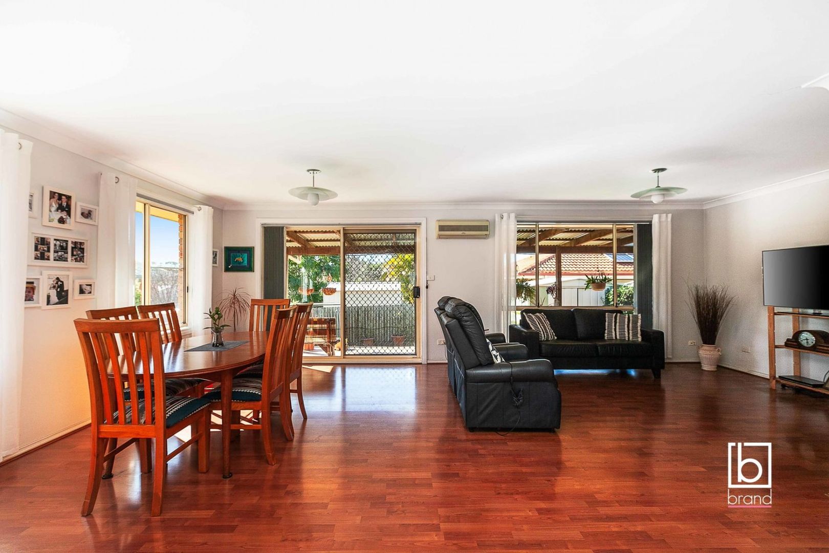 2/2 Holly Close, Lake Haven NSW 2263, Image 2