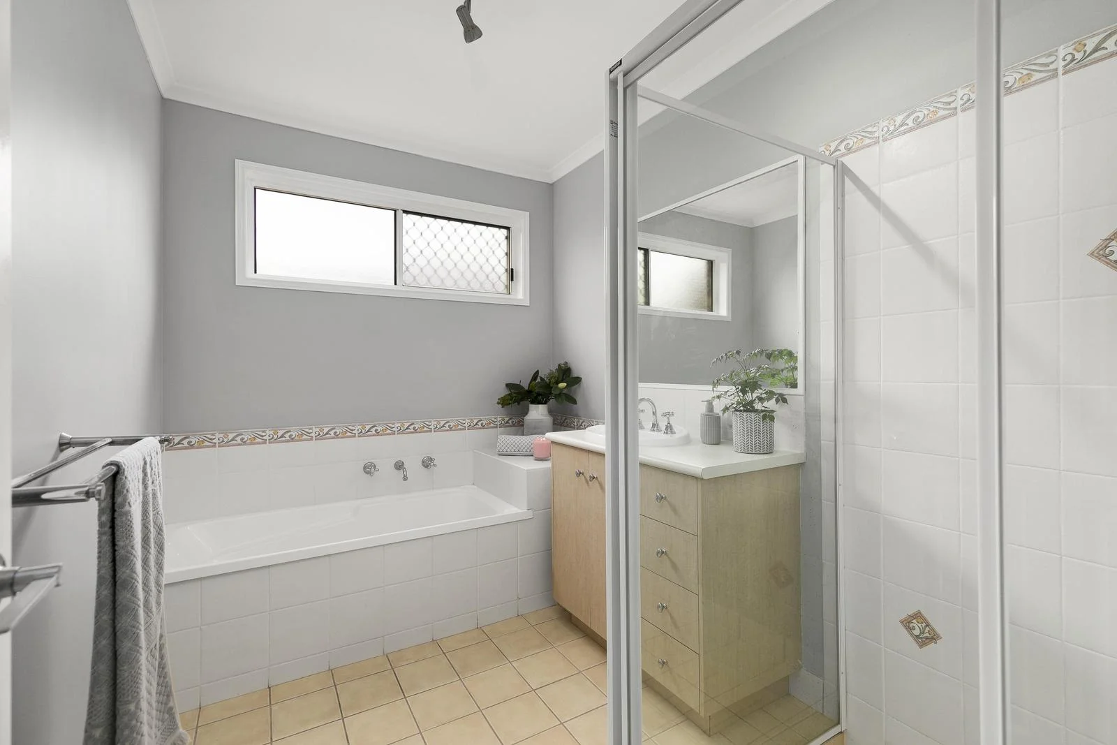 Additional image 8 of 3 Mahlan Close, Hillside VIC 3037