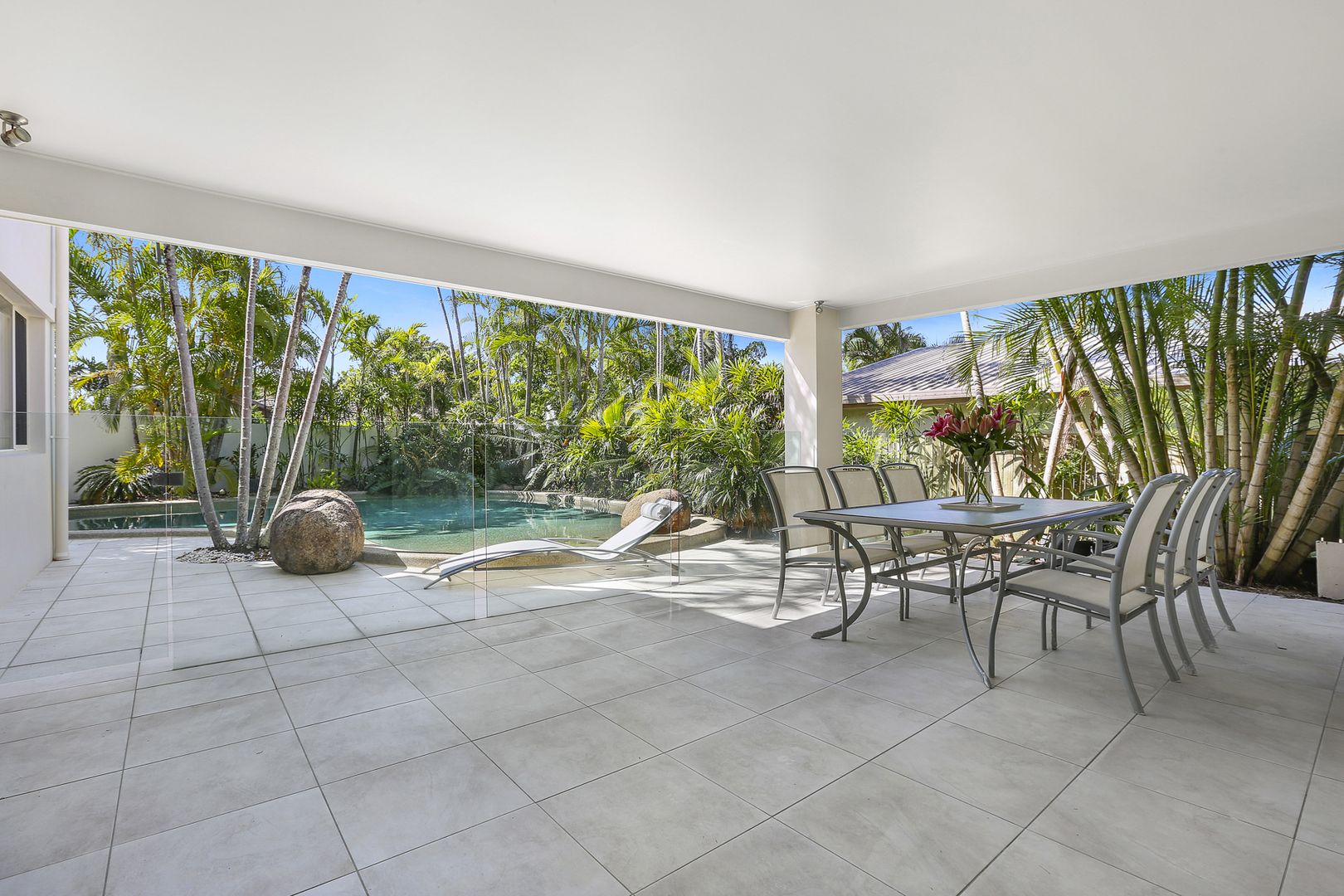 5 Conner Place, Sunrise Beach QLD 4567, Image 2