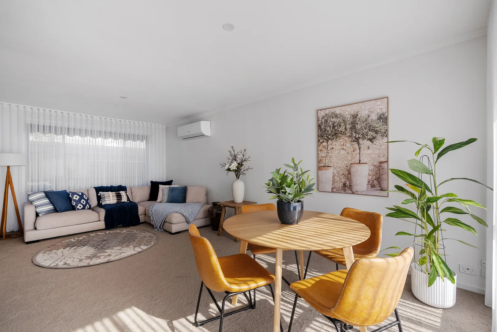 A Light Filled Sanctuary Meets Easy-care Lifestyle - View 6
