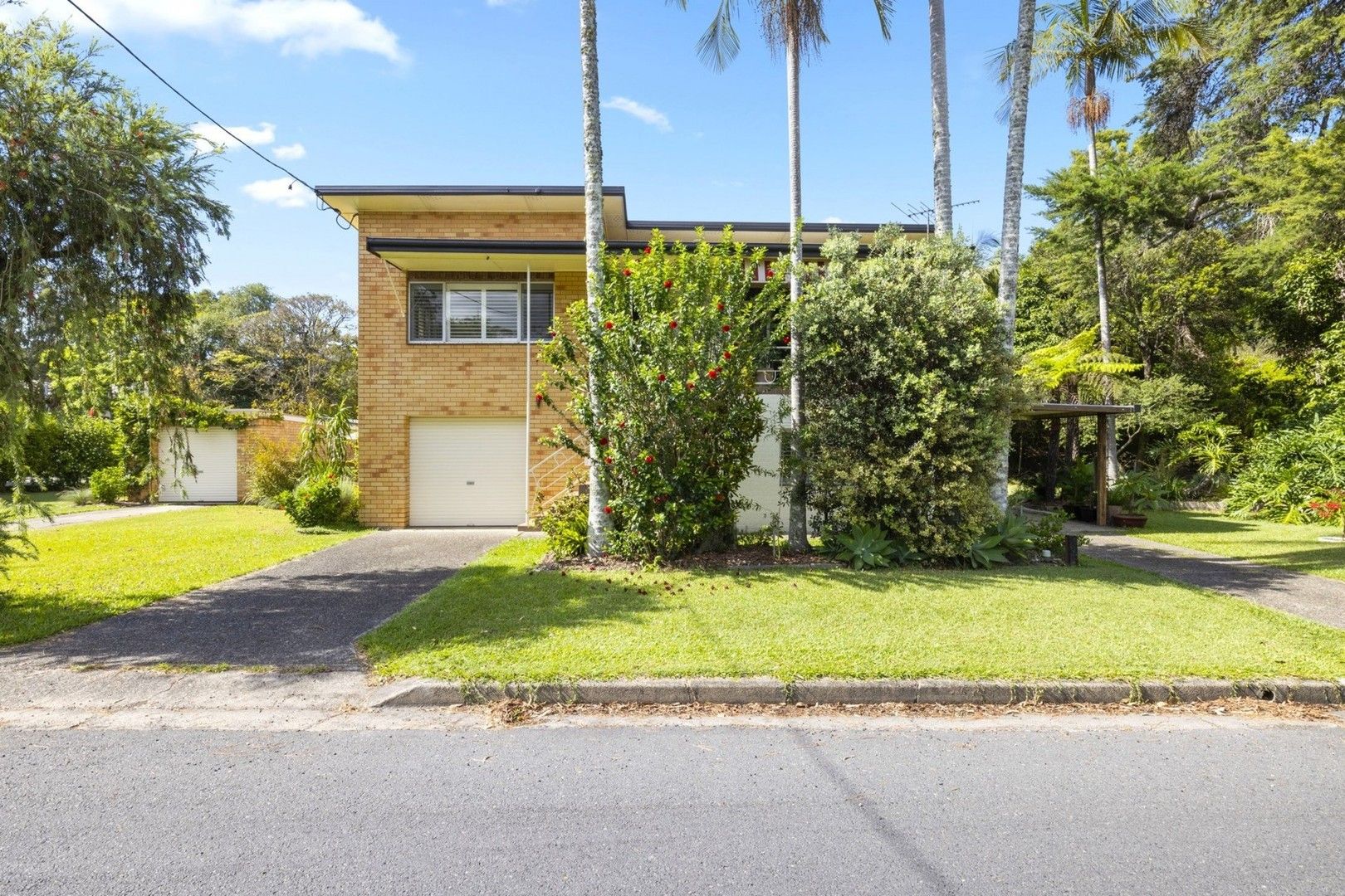 1 Bellingen Street (Downstairs Unit), Urunga NSW 2455 Apartment For
