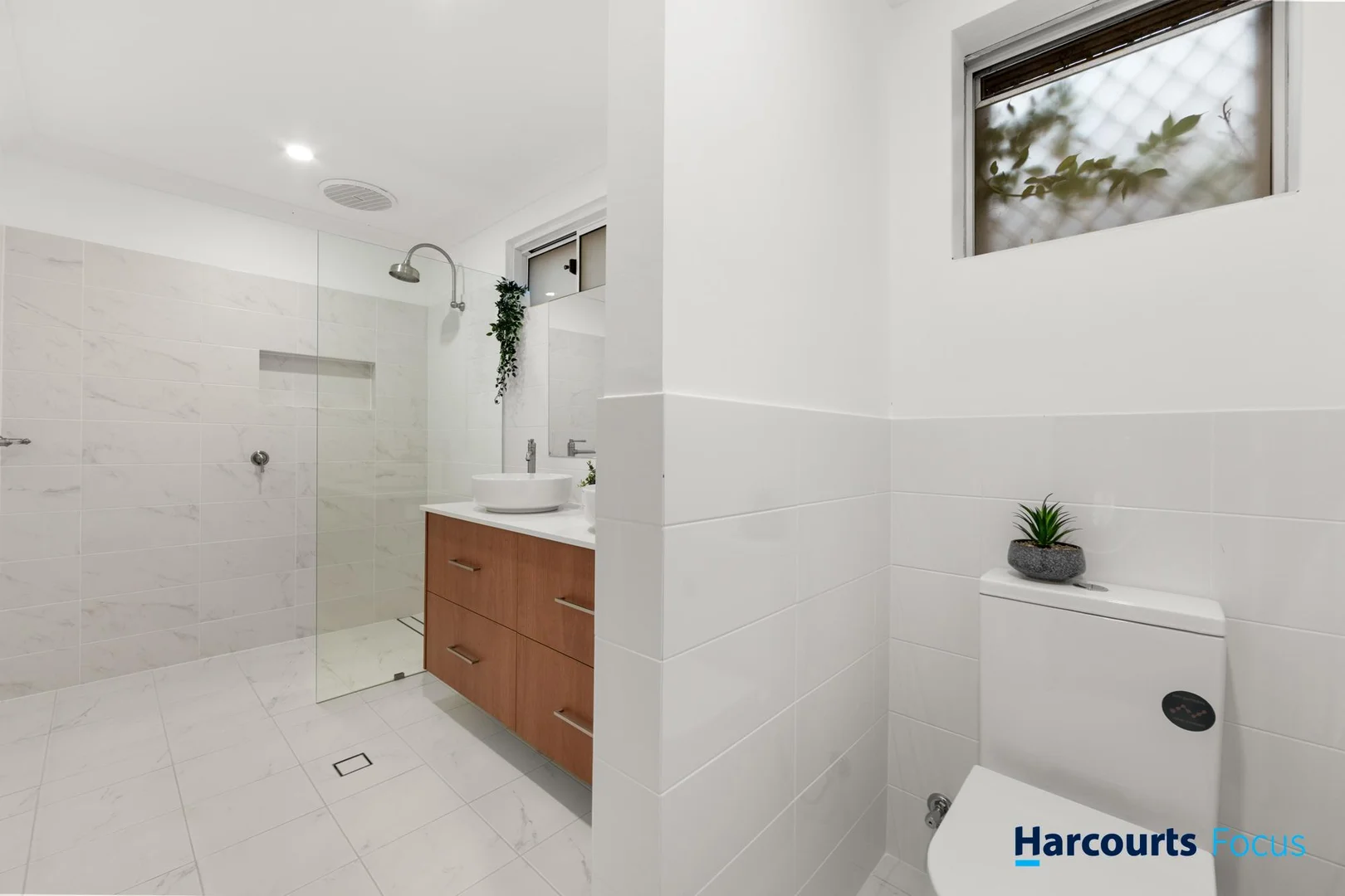 Additional image 14 of 15 Gwenyfred Road, Kensington WA 6151