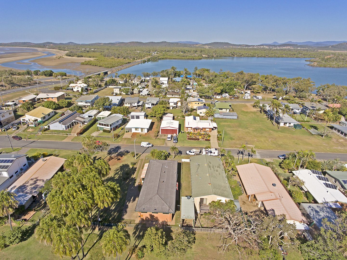 9 Pinnacle Street, Causeway Lake QLD 4703, Image 1