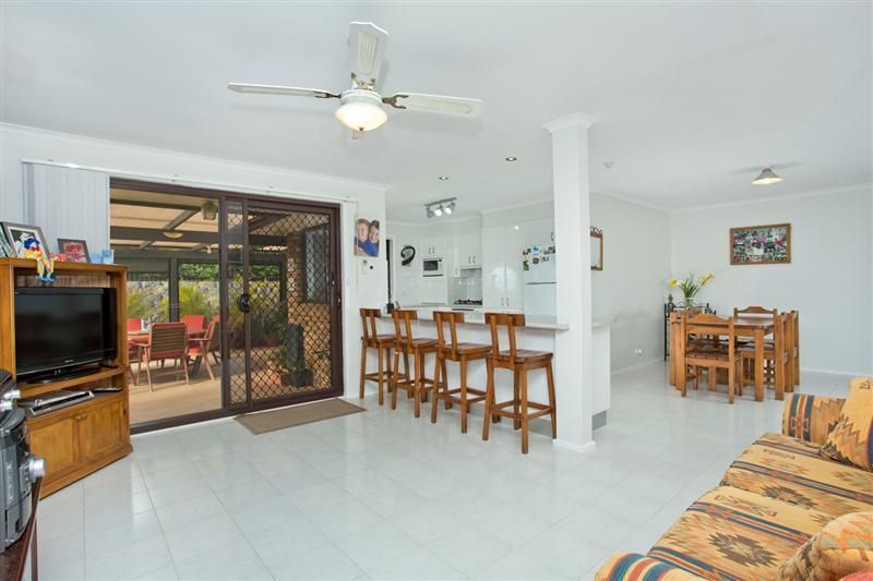 1 Salway Close, Whitebridge NSW 2290, Image 2