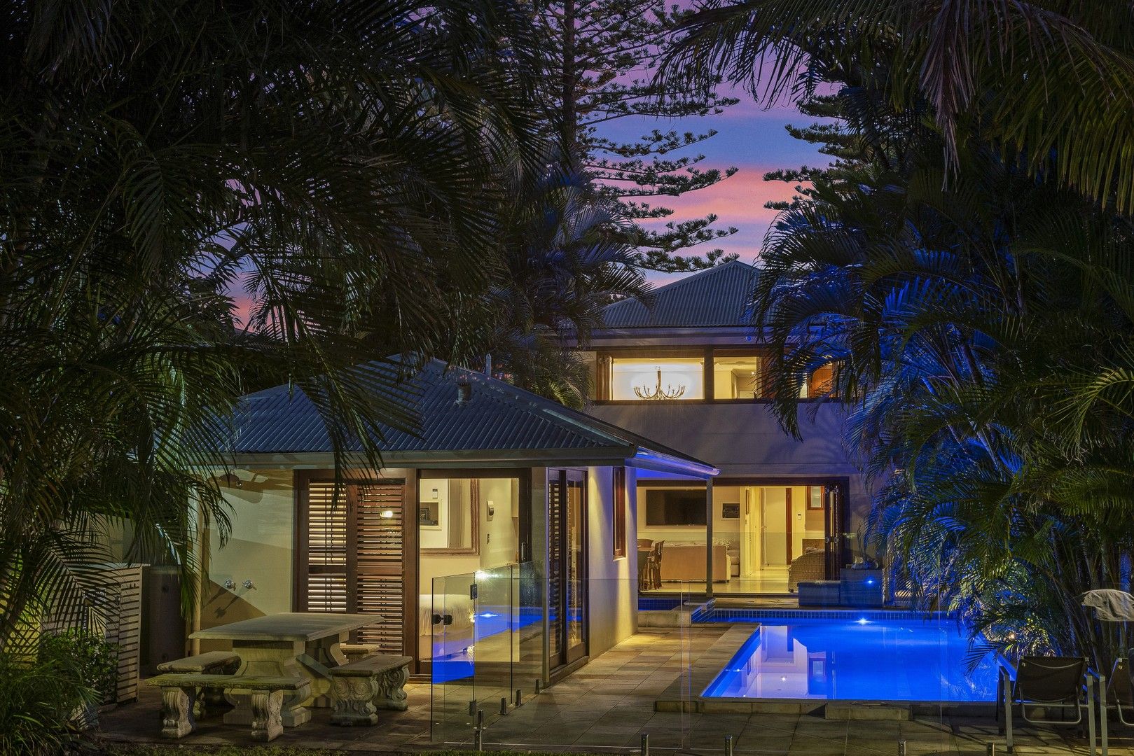 6 bedrooms House in 27 Shirley Street BYRON BAY NSW, 2481
