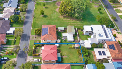 Picture of 32 Kalimna Dr, CLONTARF QLD 4019