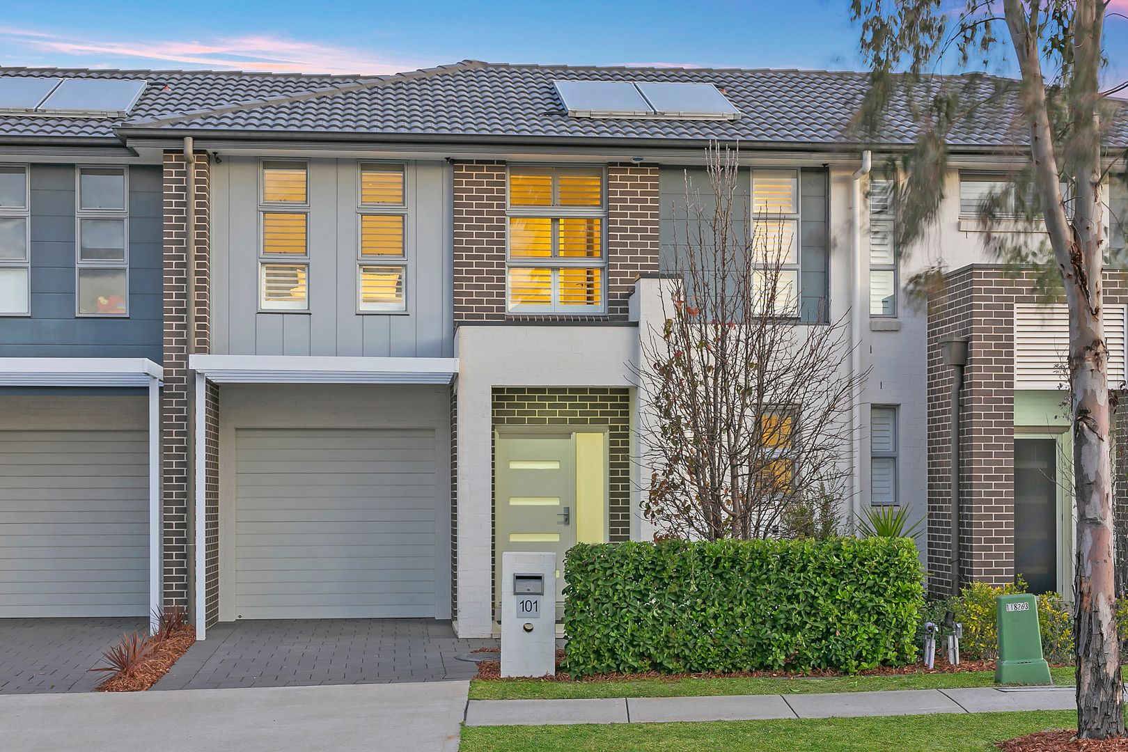 101 Riverbank Drive, The Ponds Property History & Address Research