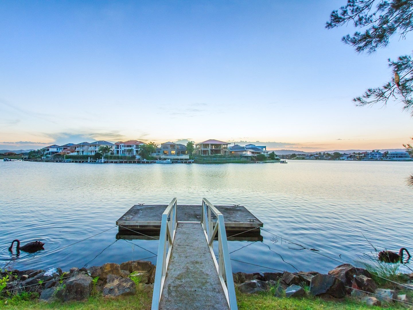 124 Port Jackson Boulevard, Clear Island Waters QLD 4226, Image 2