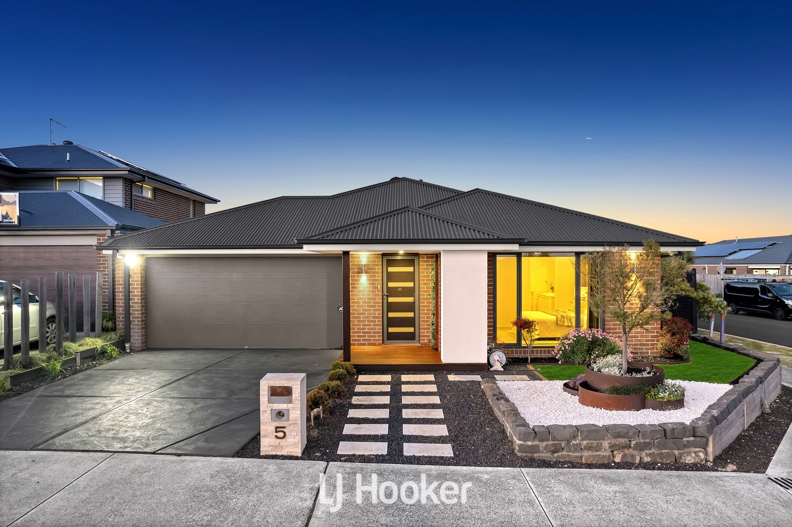 5 Moorgate Road, Clyde North VIC 3978