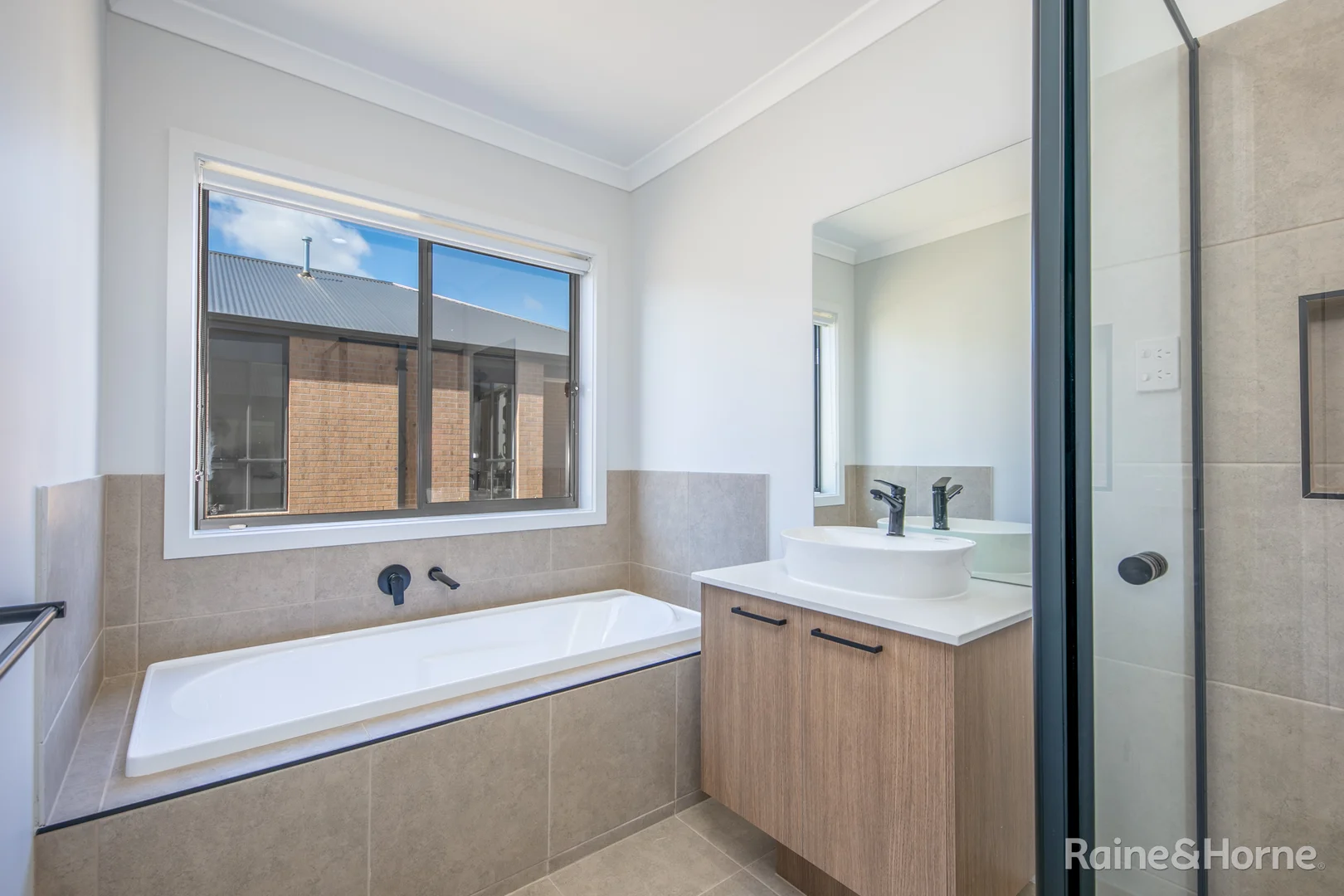 Additional image 8 of 24 Lindquist Drive, Gisborne VIC 3437