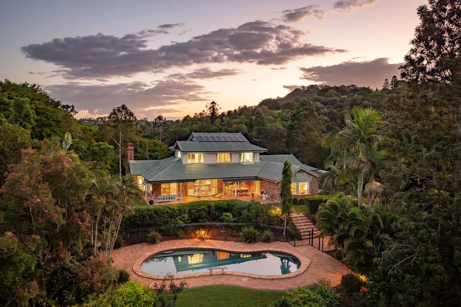 Additional image 2 of 37 Corniche Place, Brookfield QLD 4069