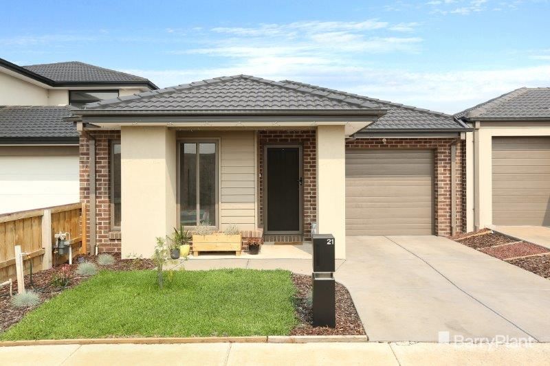3 bedrooms House in 21 Award Crescent TRUGANINA VIC, 3029
