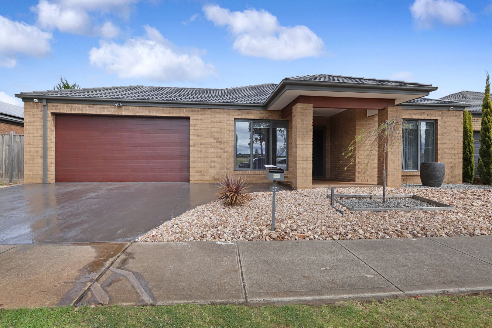 37 Long Tree Drive, Harkness VIC 3337, Image 2