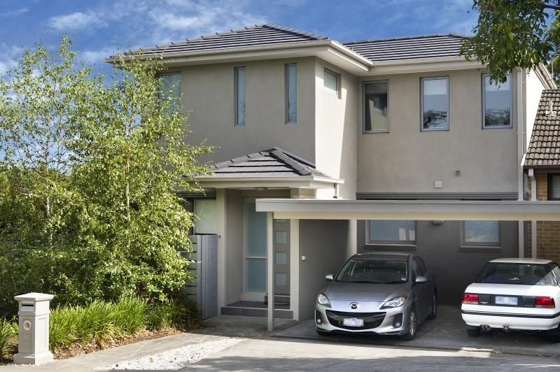 4 bedrooms Apartment / Unit / Flat in 1/13 Milton Street CANTERBURY VIC, 3126